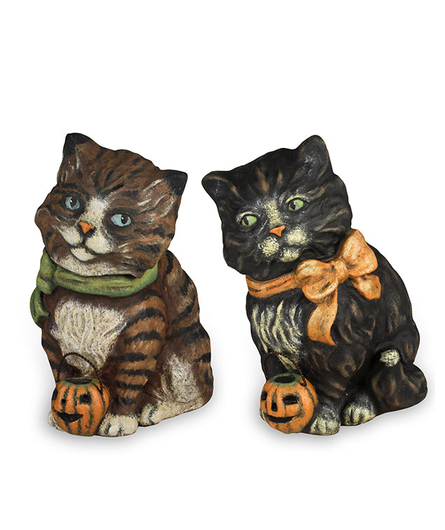 Halloween Cats with Jack O' Lanterns